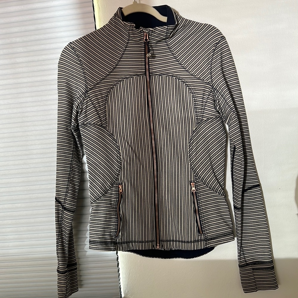 Pinstripe Lululemon Define jacket. They don’t make this pattern anymore !!!!